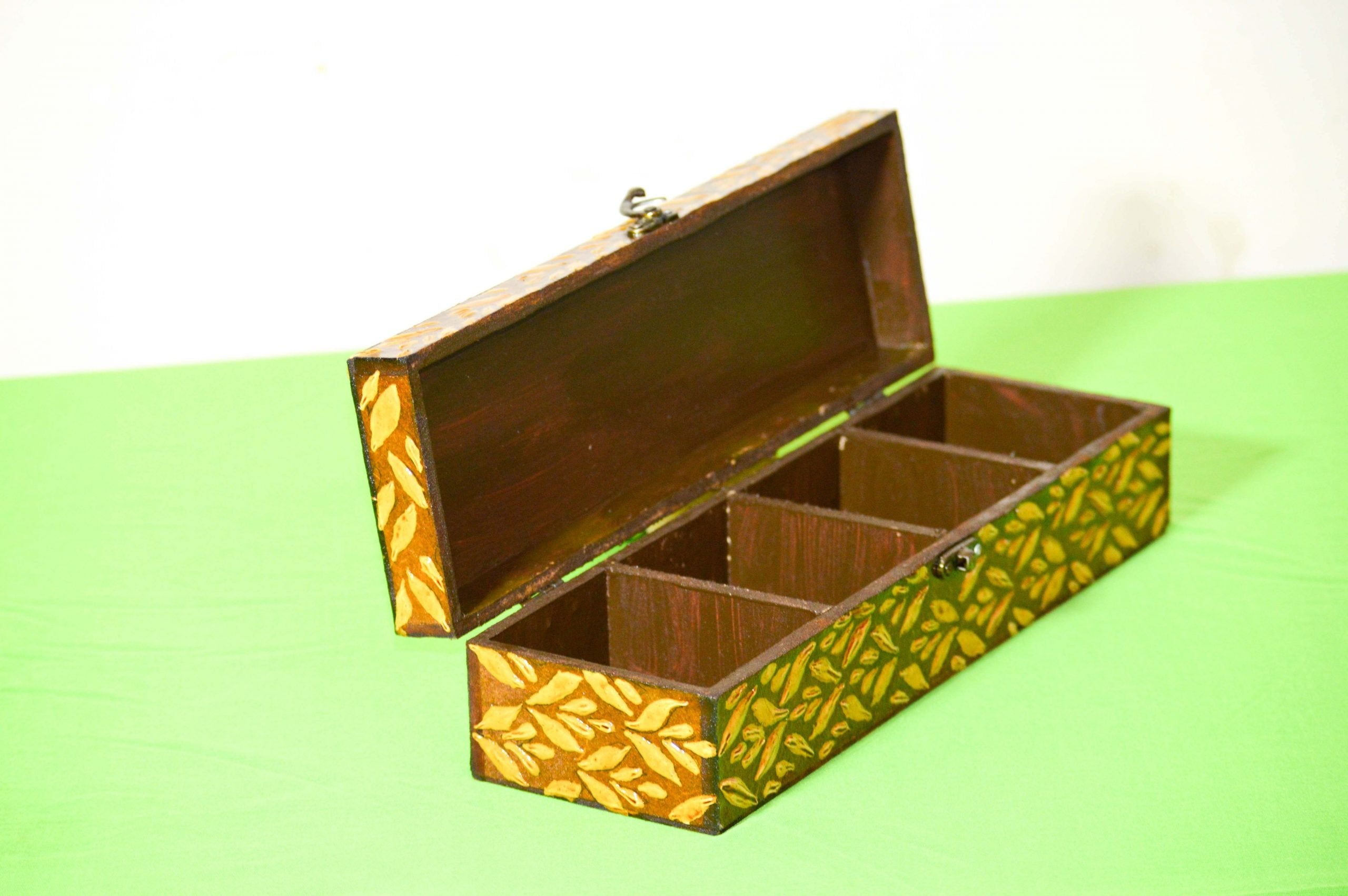 Utility  watchbox Box with Coffee Art 4 sections.
